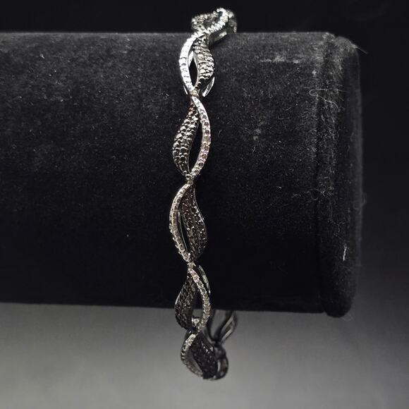 CU Black Silver Tone Diamond Chip Accent Bracelet Necklace Jewelry Set - Picture 6 of 11